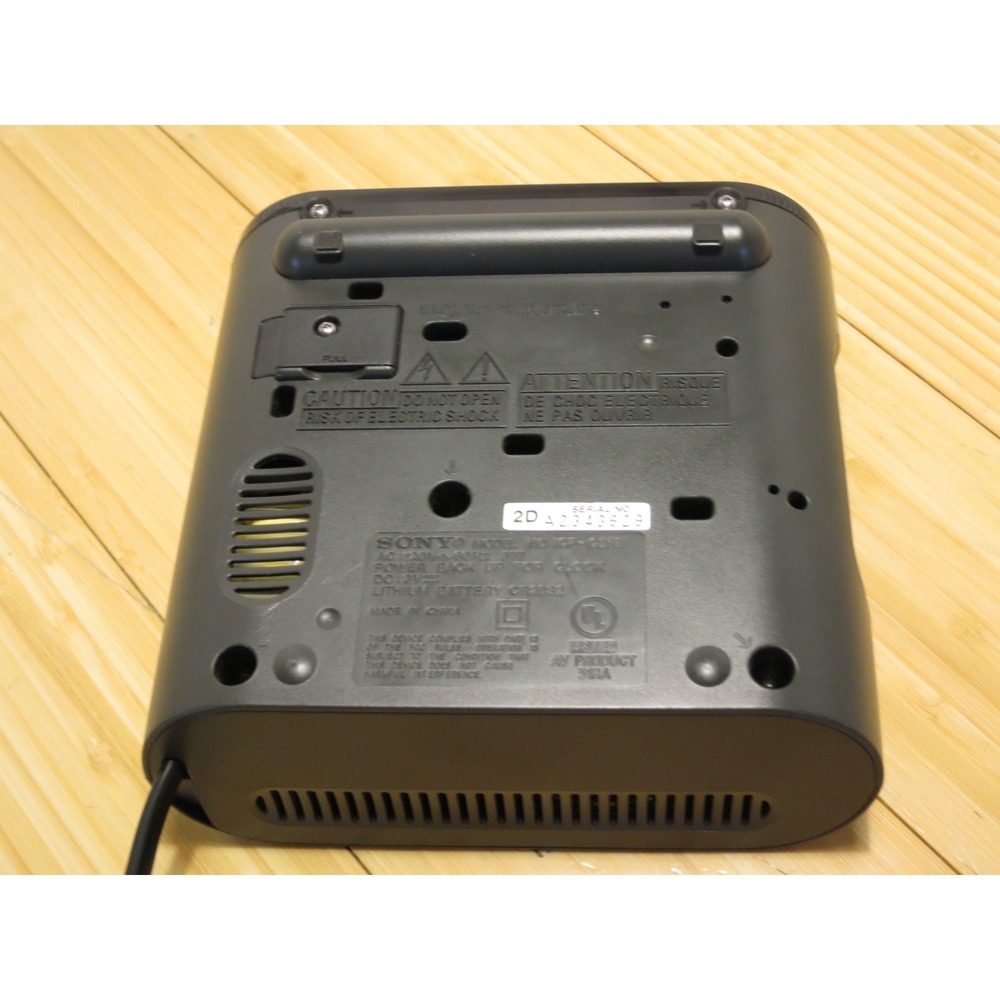 Sony ICF-C218 Dream Machine FM/AM Clock Radio with Alarm - Picture 8 of 9